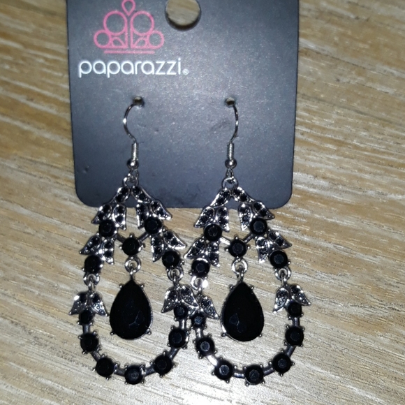 Paparazzi earrings